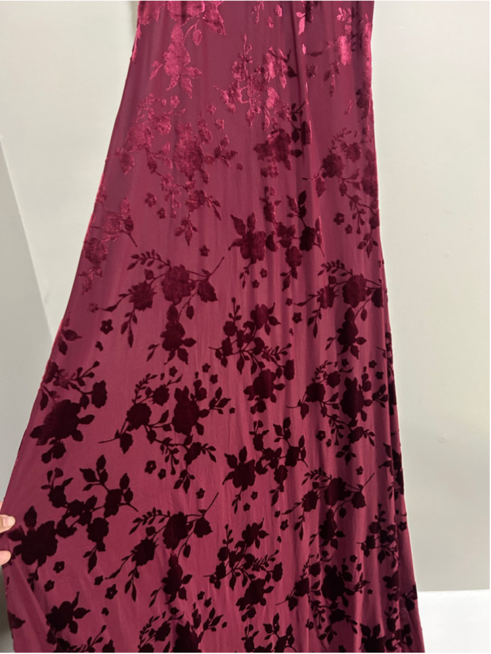 NWT Womens Velvet Floral Maxi Dress Size M Burgundy - Picture 9 of 14